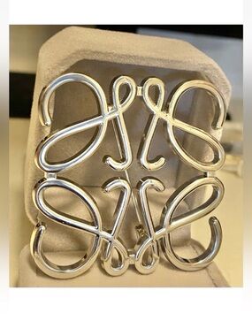 Fashion Jewelry Shiny Silver
Interlocking Script Earrings 2x2 inch unisex